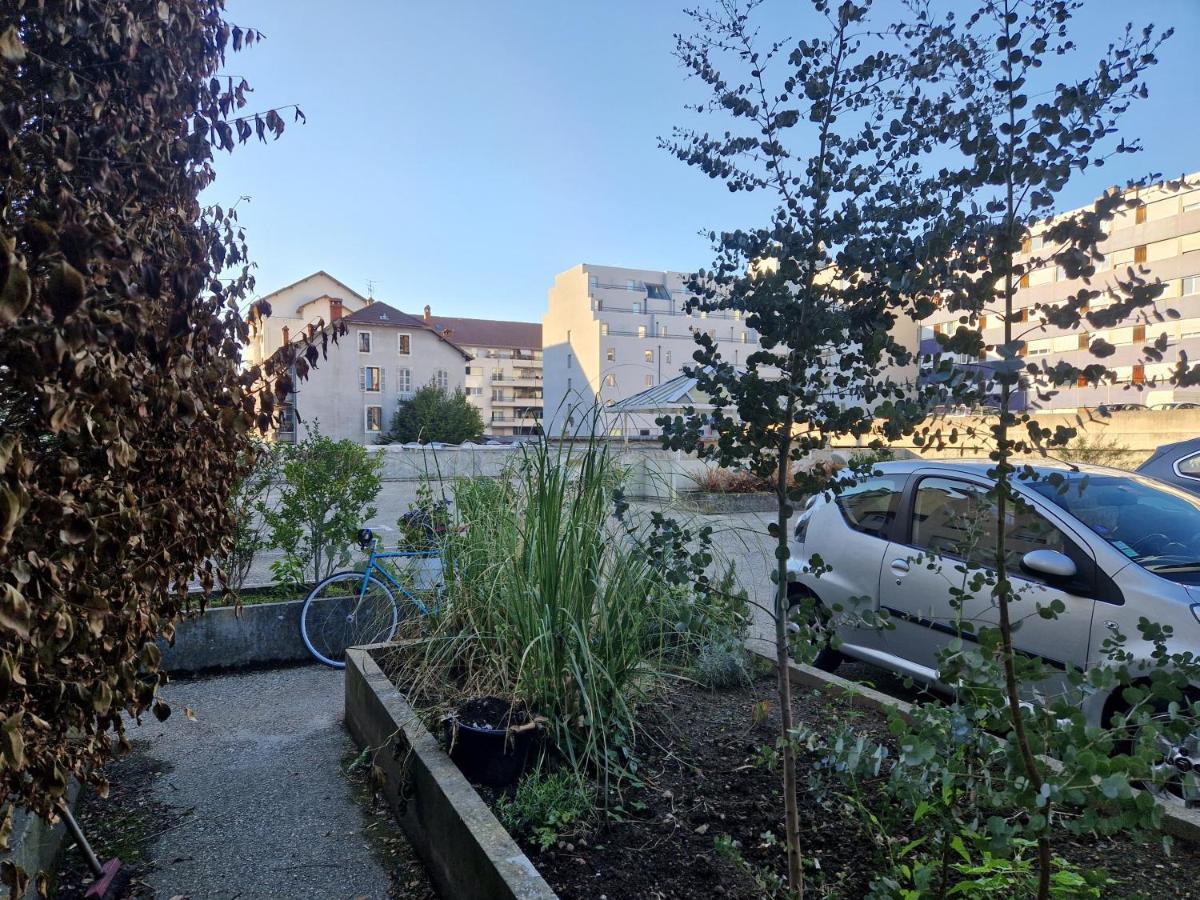 T2 Refait A Neuf Avec Parking A 1000m Du Apartment Annecy