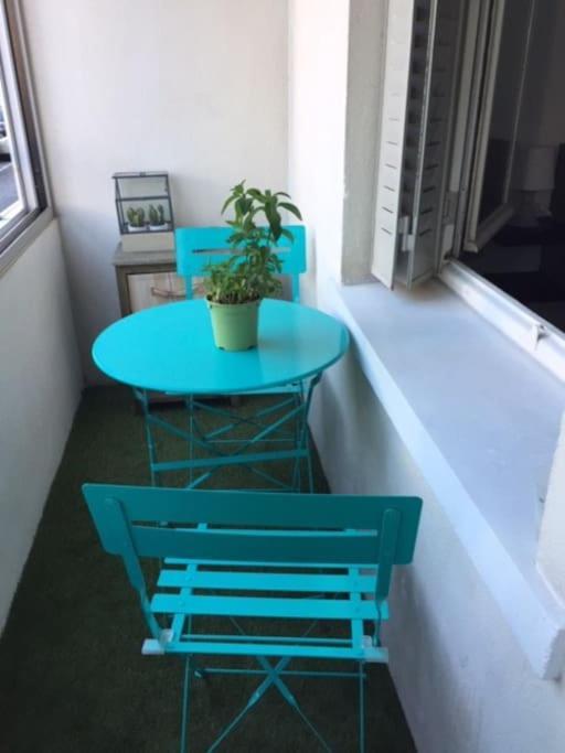Apartment Break