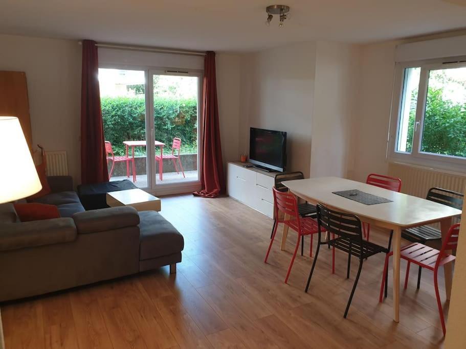 62 M2 Rez De Jardin, Terrasse , 6 Lits Et Parking Apartment Annecy