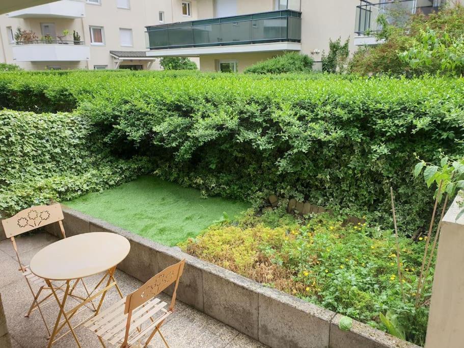 62 M2 Rez De Jardin, Terrasse , 6 Lits Et Parking Apartment *