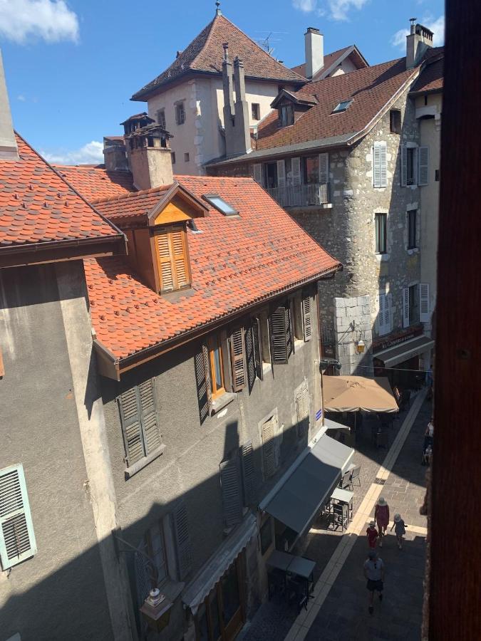 Perle Du Au Coeur De La Vieille Annecy