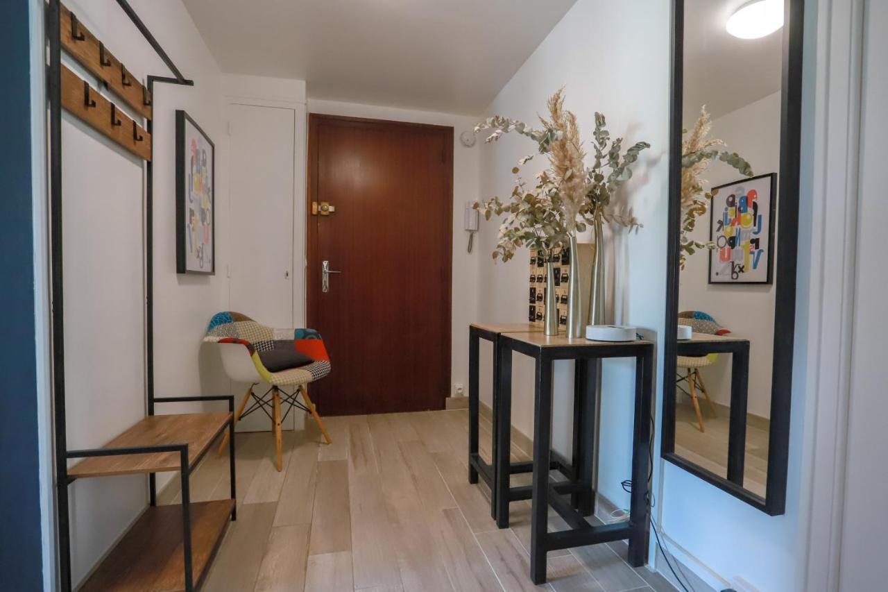 Chez Lou Proche Du Moderne *
