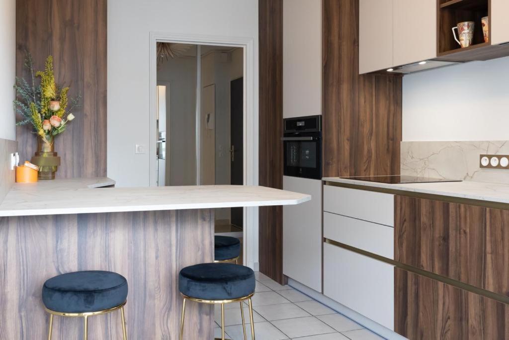 Le Mont-veyrier, Parking Et Vue Apartment