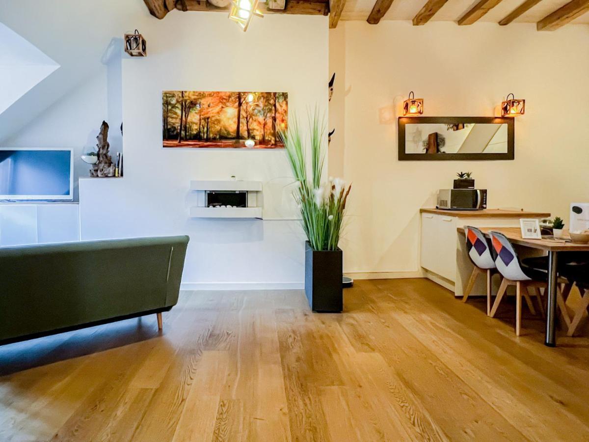 Long Island, Rue Carnot Proche Apartment