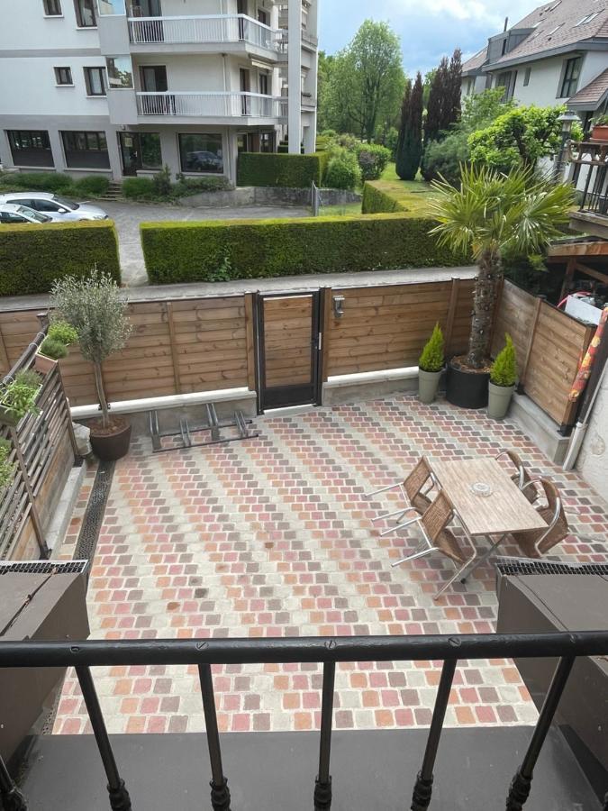 200m Lac, & Montagnes Apartment