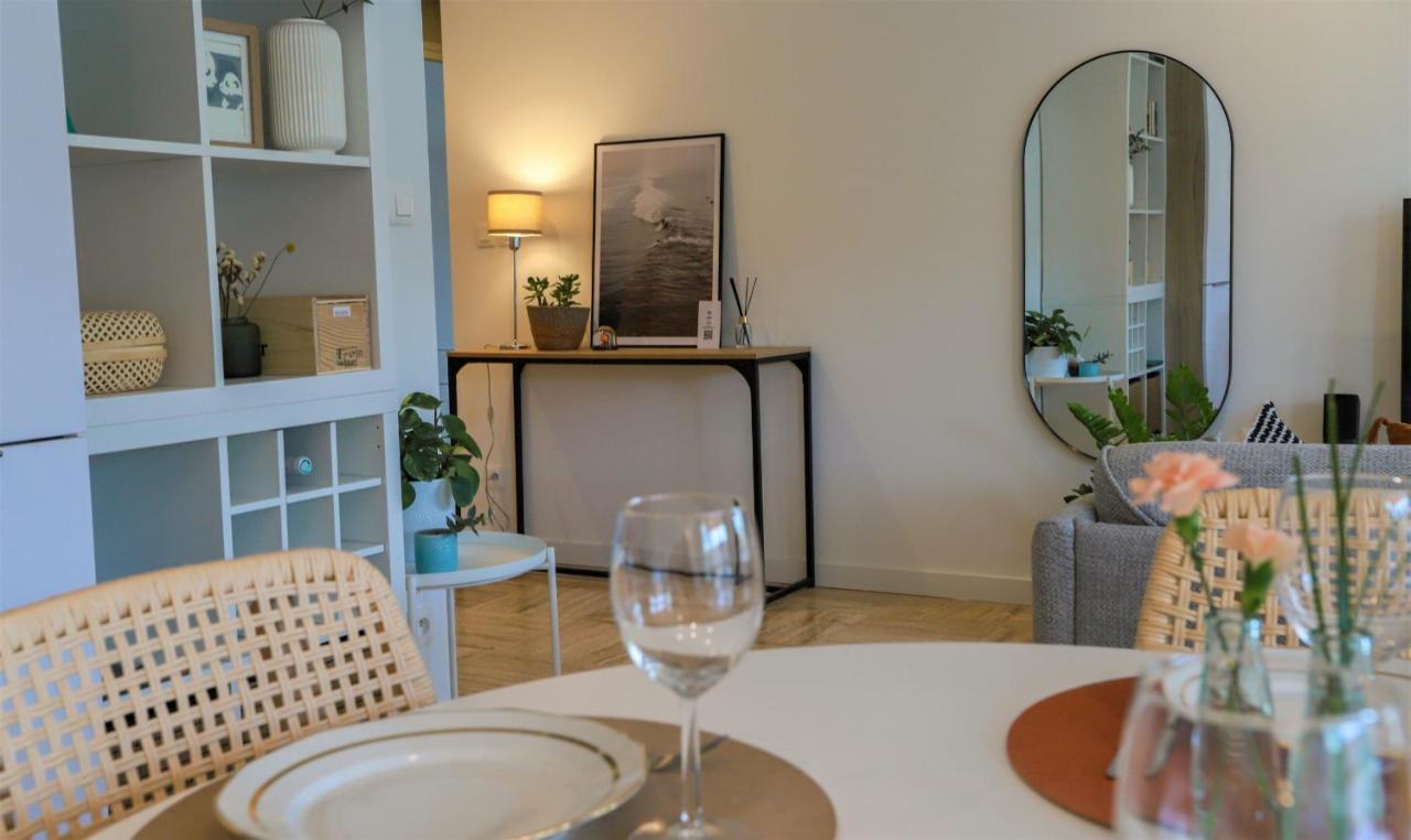 Reverie Urbaine 3 Etoiles - 3 Chambres, Plein Centre, Moderne, Tout Equipe Appartement *