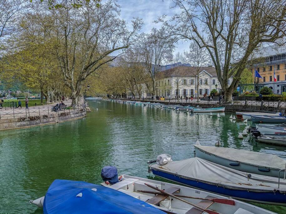 Apartment L'instant Paquier 3 Etoiles - Vieille Ville, Face Au Lac, 6 Personnes Annecy