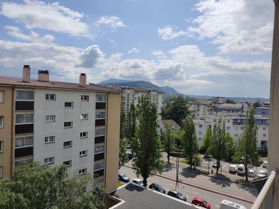 Entre Et Montagne *