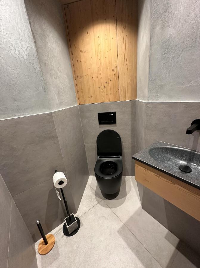 Luxueux T4 - Lac 5 Min - Parkings Privatifs - Vue Lac Et Montagne *