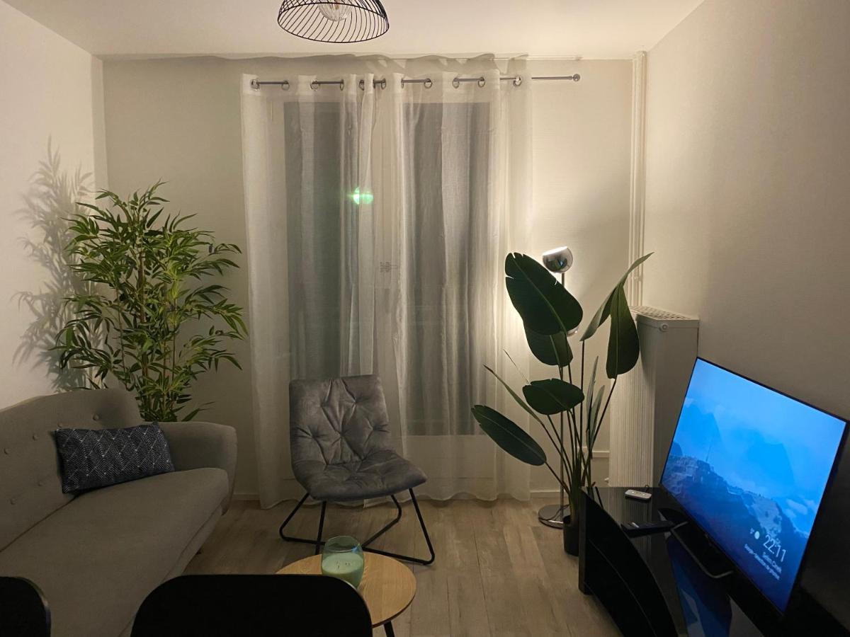 Apartment Joli Meuble *