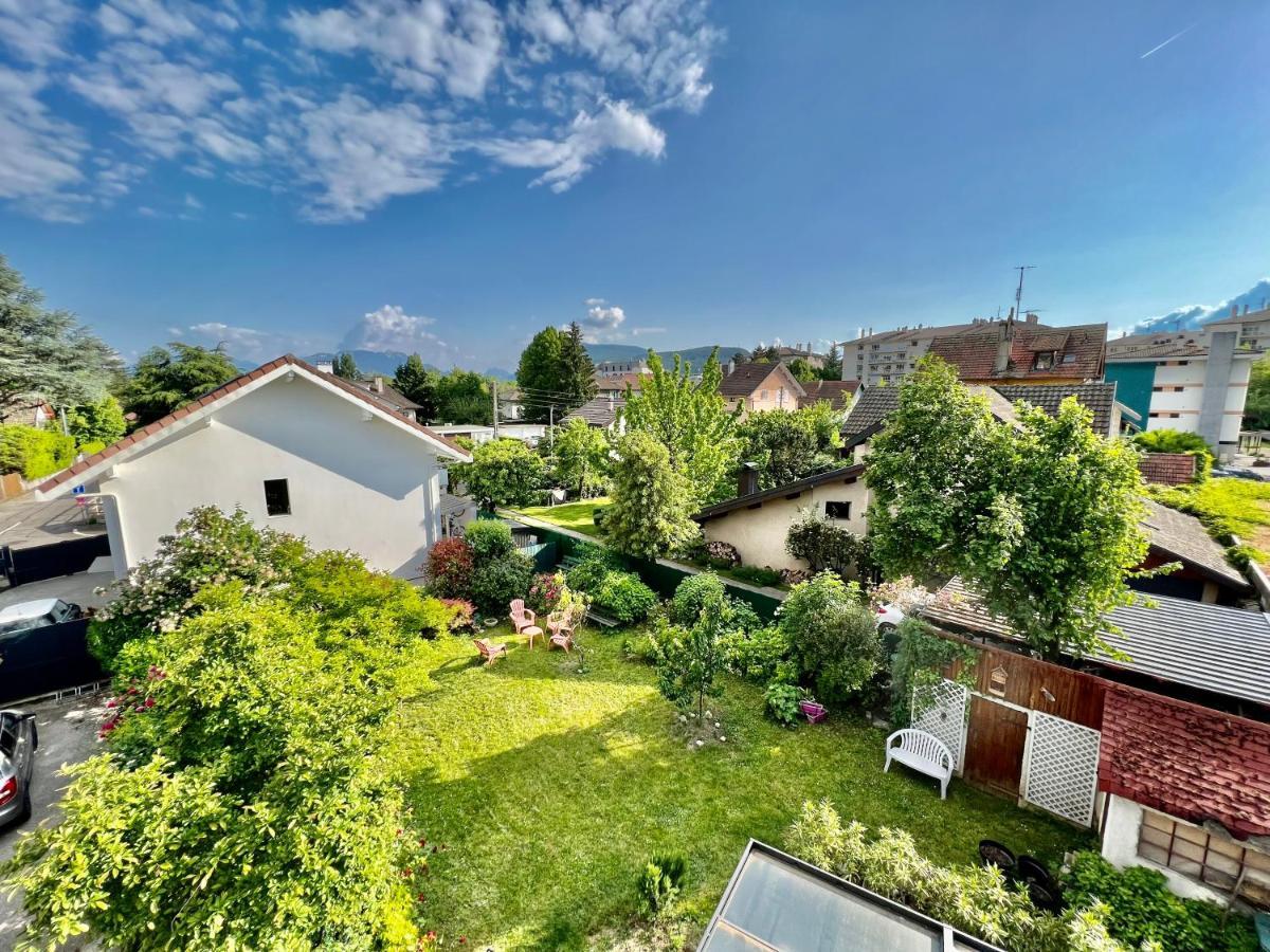 Apartment Un Peu Pres Des Etoiles