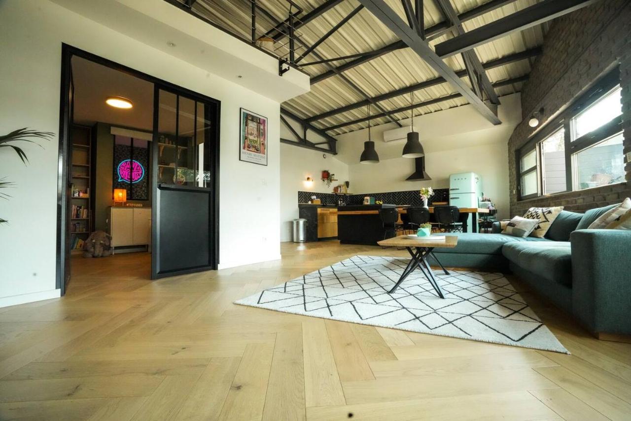 Loft Story In *