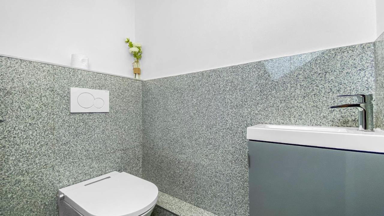 Homey Earl - Hypercentre - Proche Gare - Sauna Privatif - Balcon Prive - Wifi Gratuit Apartment *