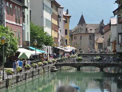 Appartement 55 M²/ Chez Lôrette/ 250m Lake/ Private Parking *