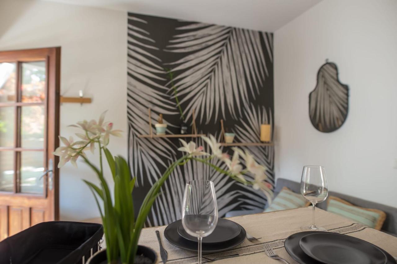Le Petit Saigon Apartment *