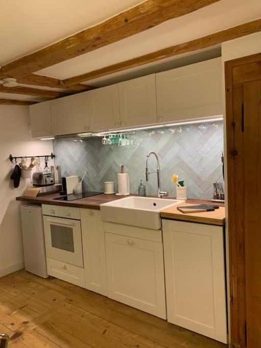 Appartement Au Coeur De La Veille D'annecy *