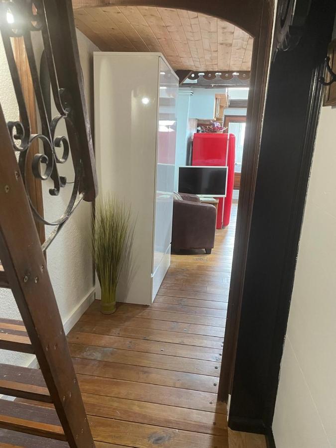 Appartement Plein De Charme - Coeur Vieille *