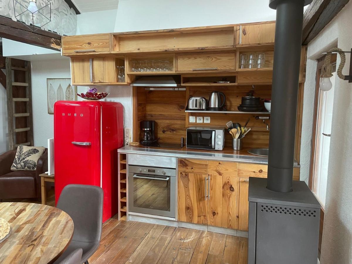 Appartement Plein De Charme - Coeur Vieille *