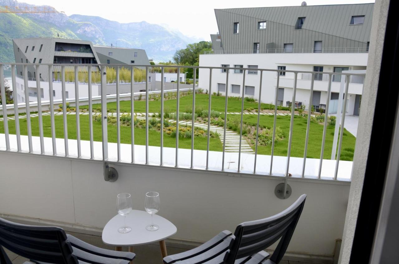 View Point And Mountains * Annecy