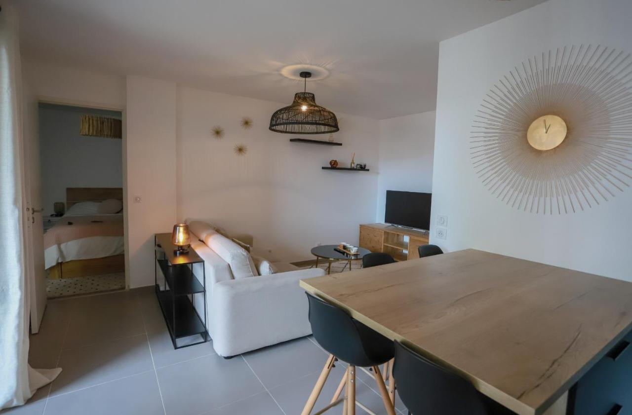 Gambetta Calme Et Confort Avec Balcon A Apartment