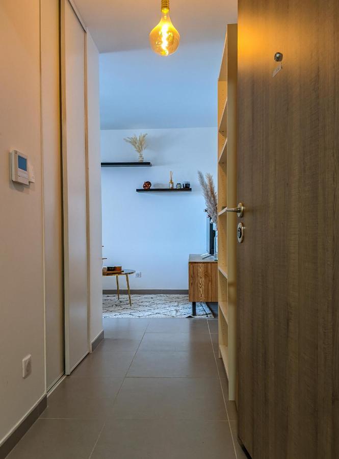 Gambetta Calme Et Confort Avec Balcon A Apartment Annecy