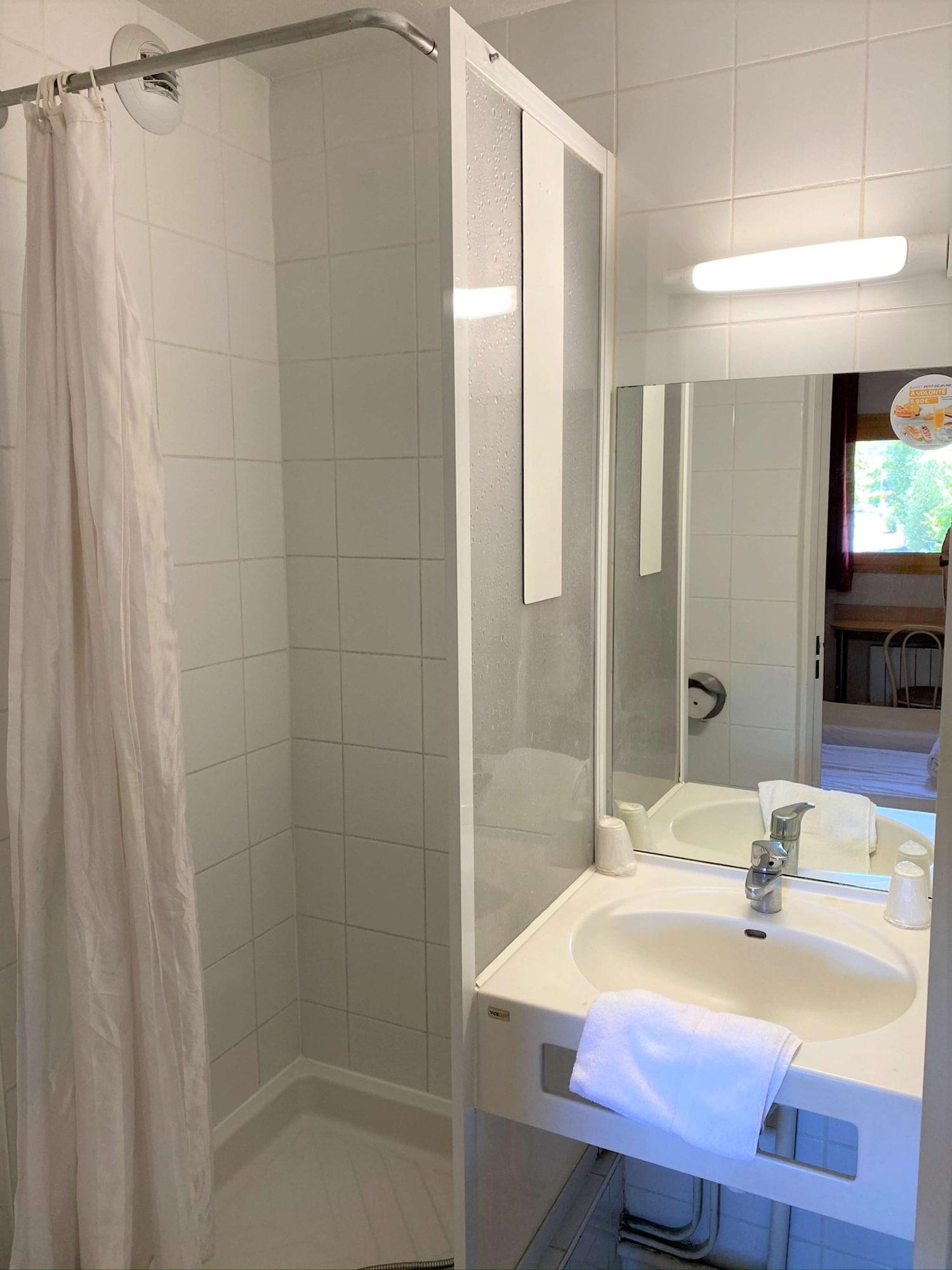 Hotel Premiere Classe Cran-gevrier Renove En 2025 Annecy
