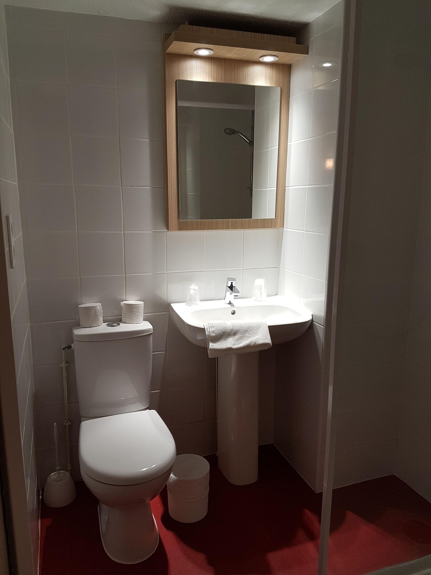 Hotel Premiere Classe Cran-gevrier Renove En 2025