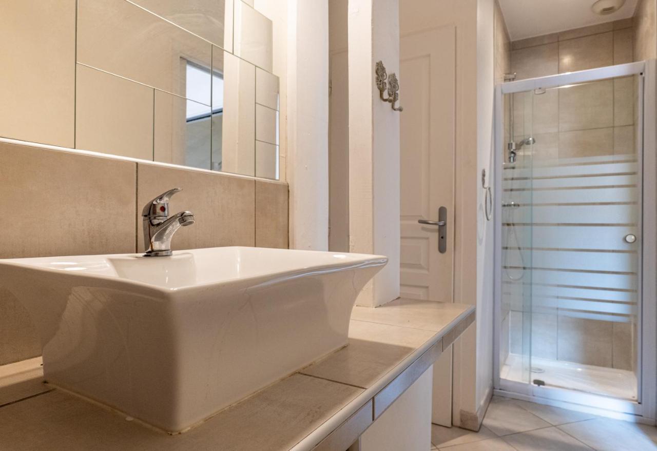 Carnot Duplex, Spacieux 3 Pieces Avec 2 Sur Les Rue Pietonnes *