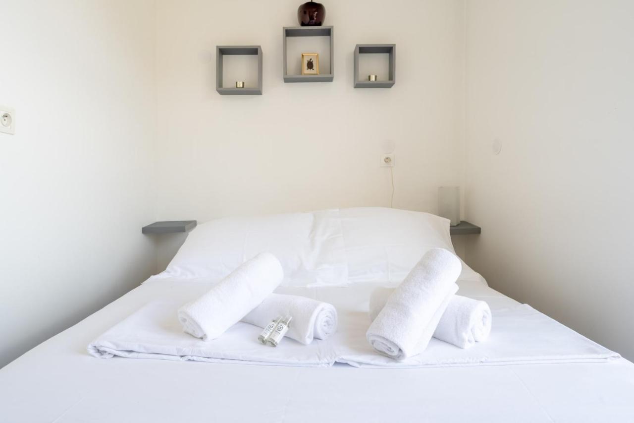 Beautiful T2 - Parking And Close To The Centre And Apartment *