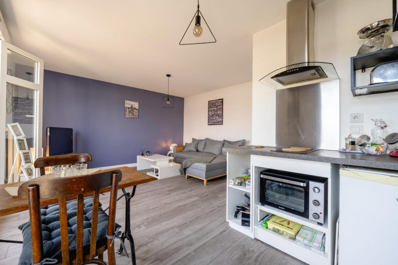 Beautiful T2 - Parking And Close To The Centre And Apartment