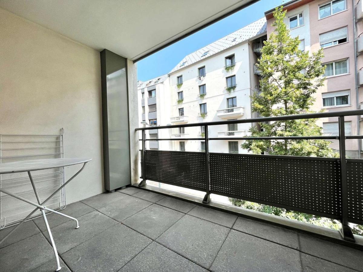 3 Pieces Renove Avec Balcon, Ascenseur Et Garage En Plein Centre D'annecy - Fr-1-432-85 Apartment