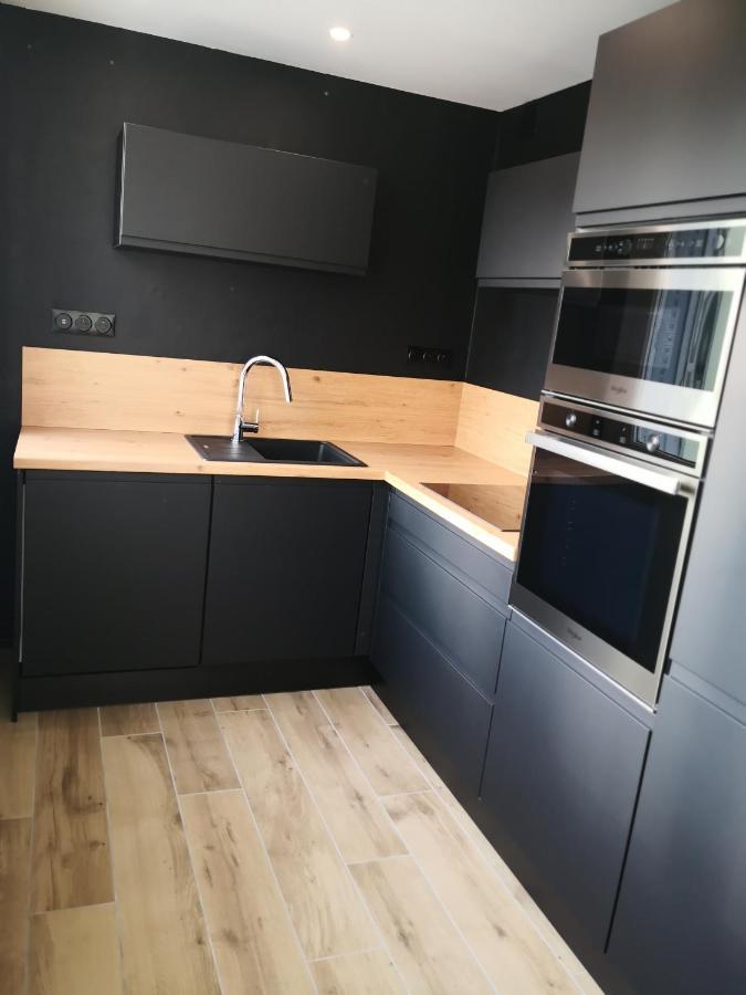 Apartment Moderne, Place Parking Prive, Emplacement Ideal A 100 M Du Lac. Annecy