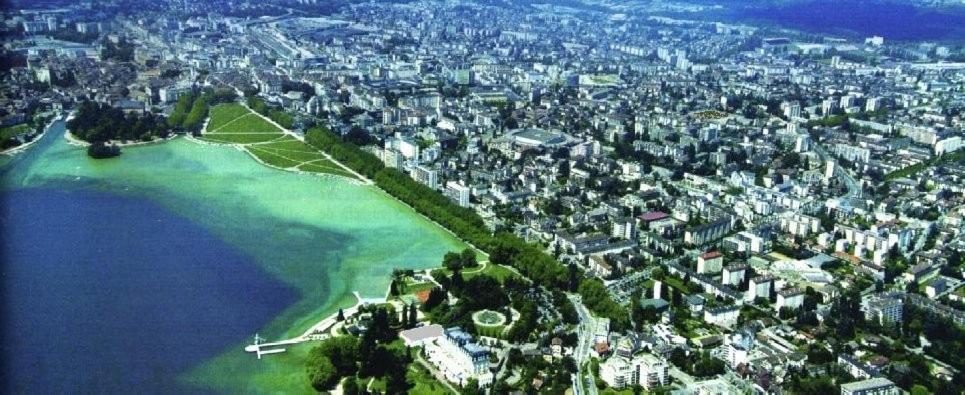 Apartment Moderne, Place Parking Prive, Emplacement Ideal A 100 M Du Lac.
