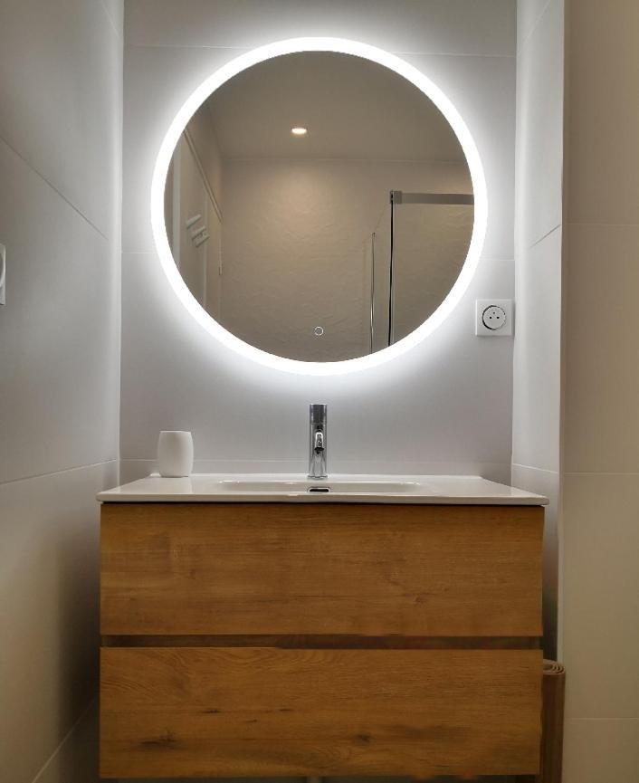 Moderne, Place Parking Prive, Emplacement Ideal A 100 M Du Lac. Apartment *
