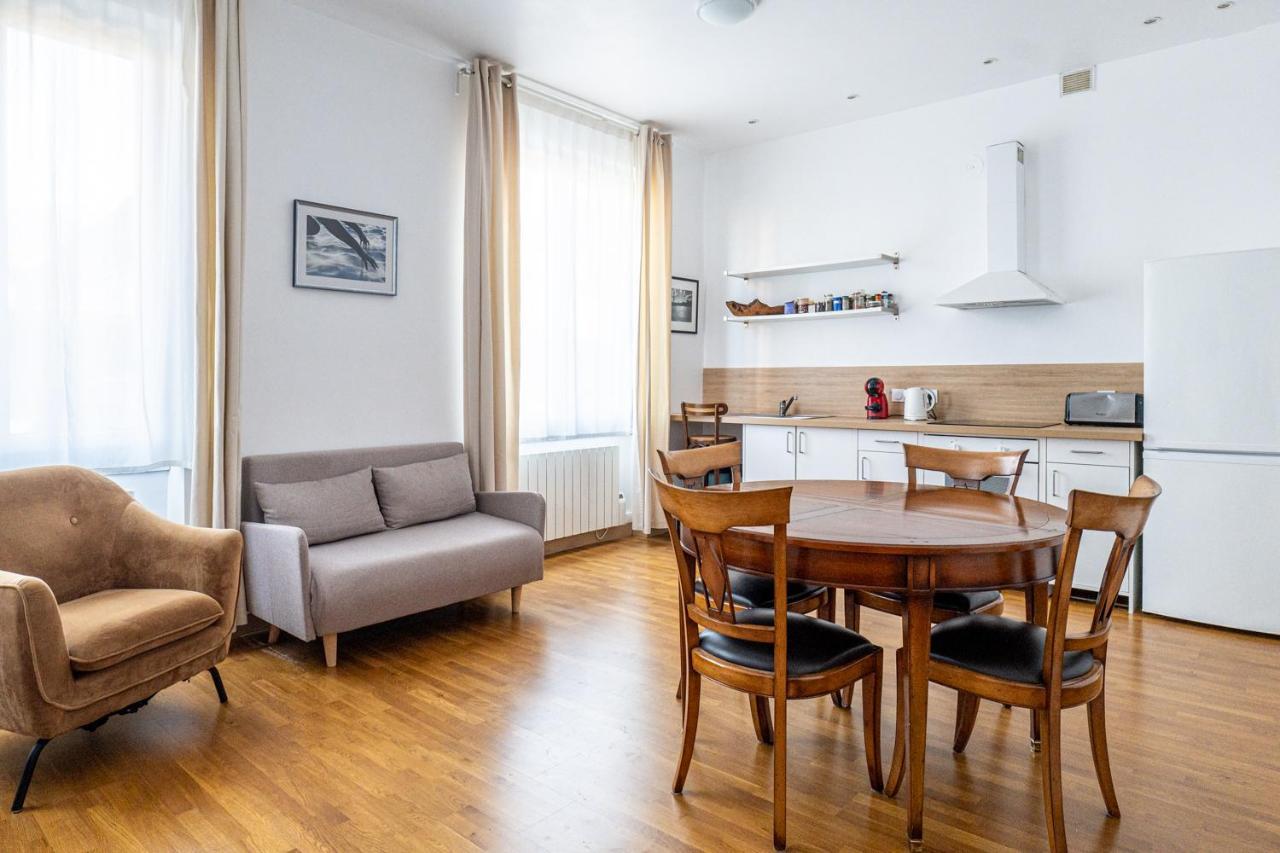 Le Carteron Apartment *
