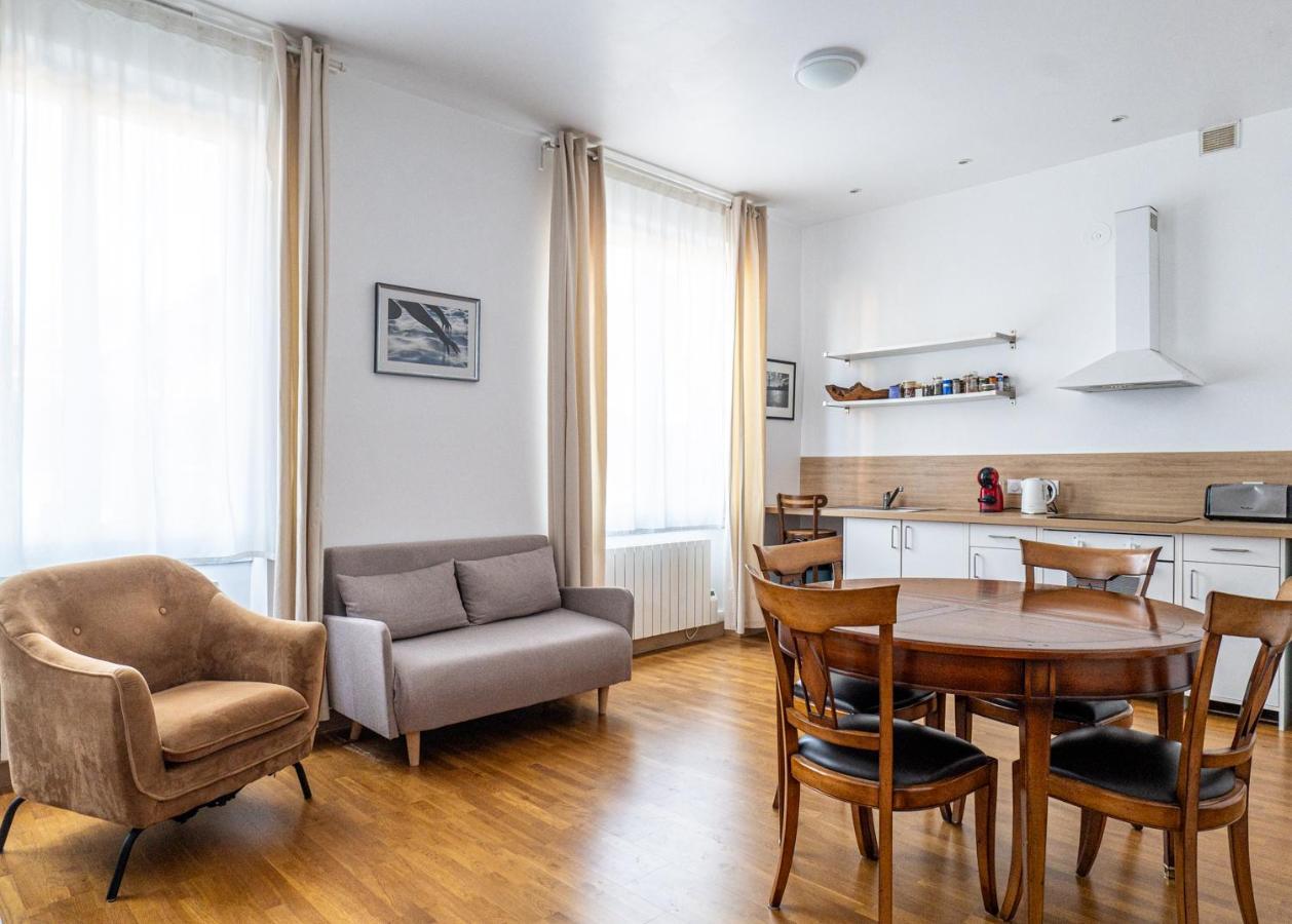 Le Carteron Apartment *