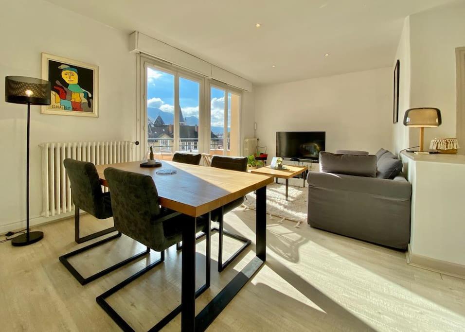 Toit-terrasse Traversant Plein Centre 100m Du Apartment Annecy