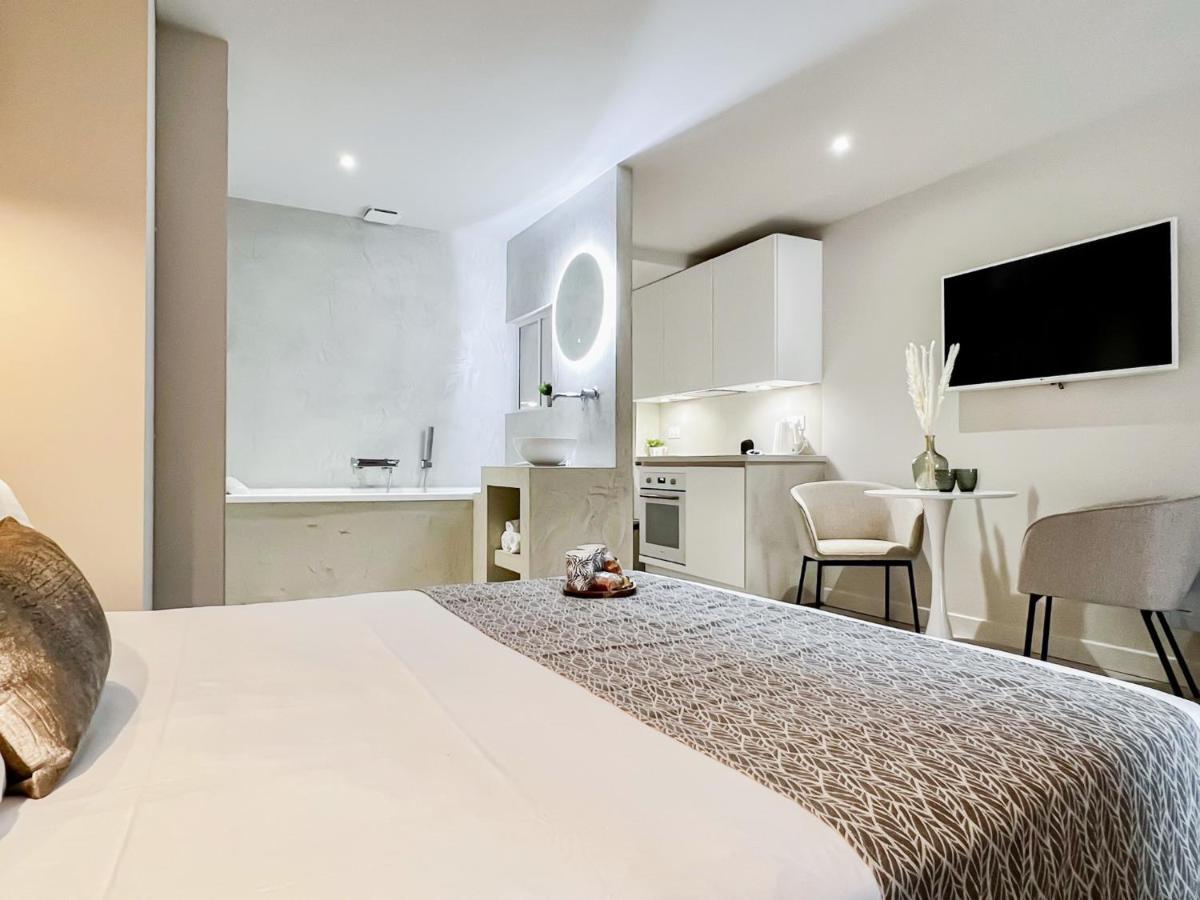 Loveroom Muse Old Town Jacuzzi Vieille *
