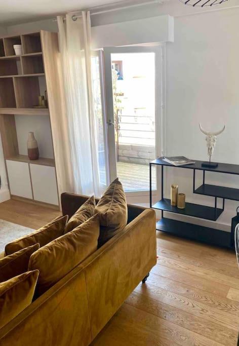 Appartement La Perle Du Thiou - T3 Au Centre D'annecy Avec Parking Prive