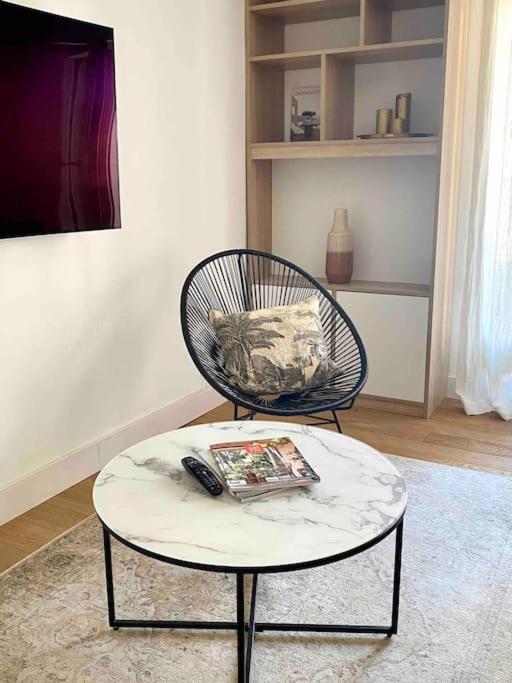 La Perle Du Thiou - T3 Au Centre D'annecy Avec Parking Prive Appartement Annecy