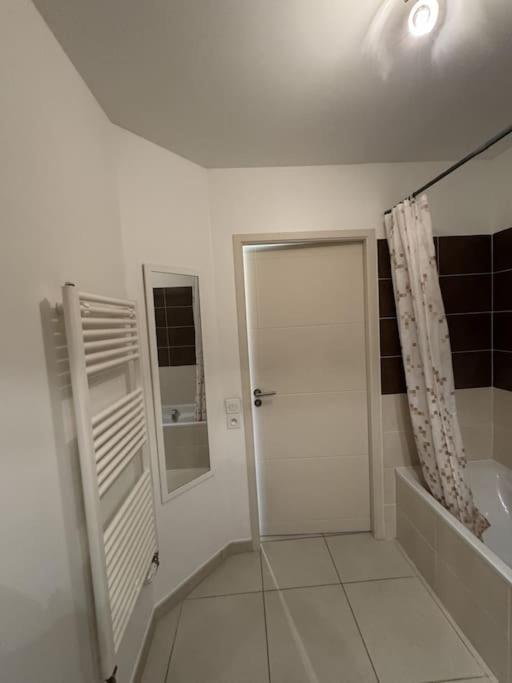 De Apartment *