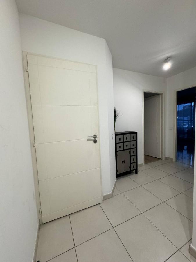 Apartment De
