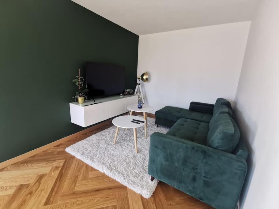 Apartment Le Parmelan - Grand Familial Avec Vue Sur La Montagne *
