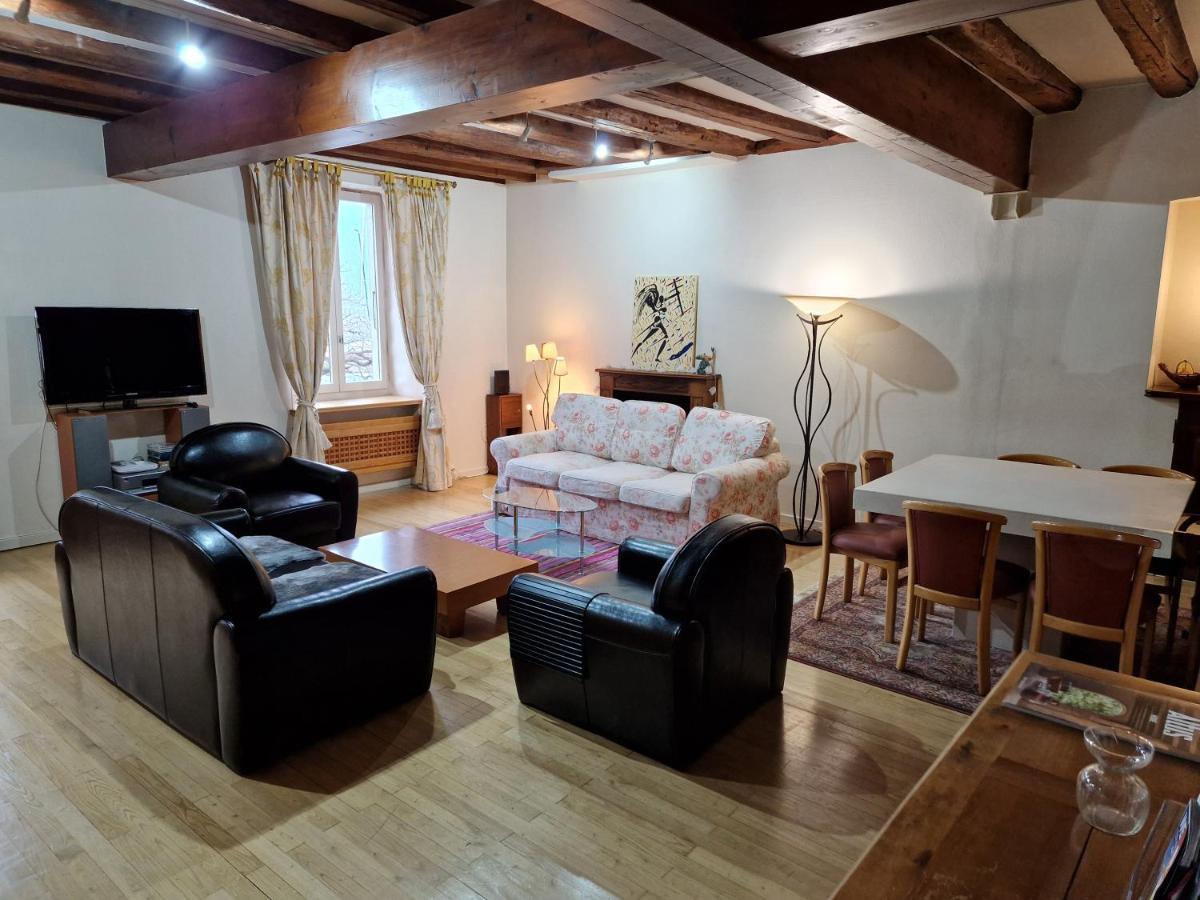 Face Au Appartement *