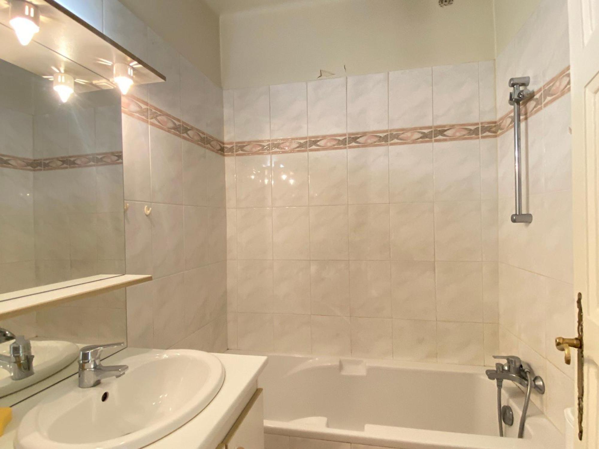 Apartment Centre Avec Parking Prive, Proche Et Commerces - Fr-1-432-41 Annecy