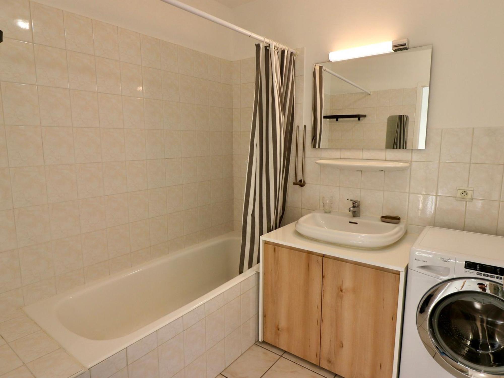 Apartment T1 Confortable A 2 Pas Du Centre D'annecy Avec Parking Et Terrasse - Fr-1-432-44 Annecy