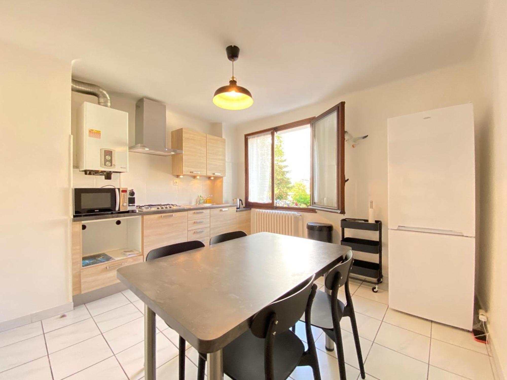 Apartment T2 Renove Proche D'annecy Avec Parking Et Animaux Admis - Fr-1-432-2