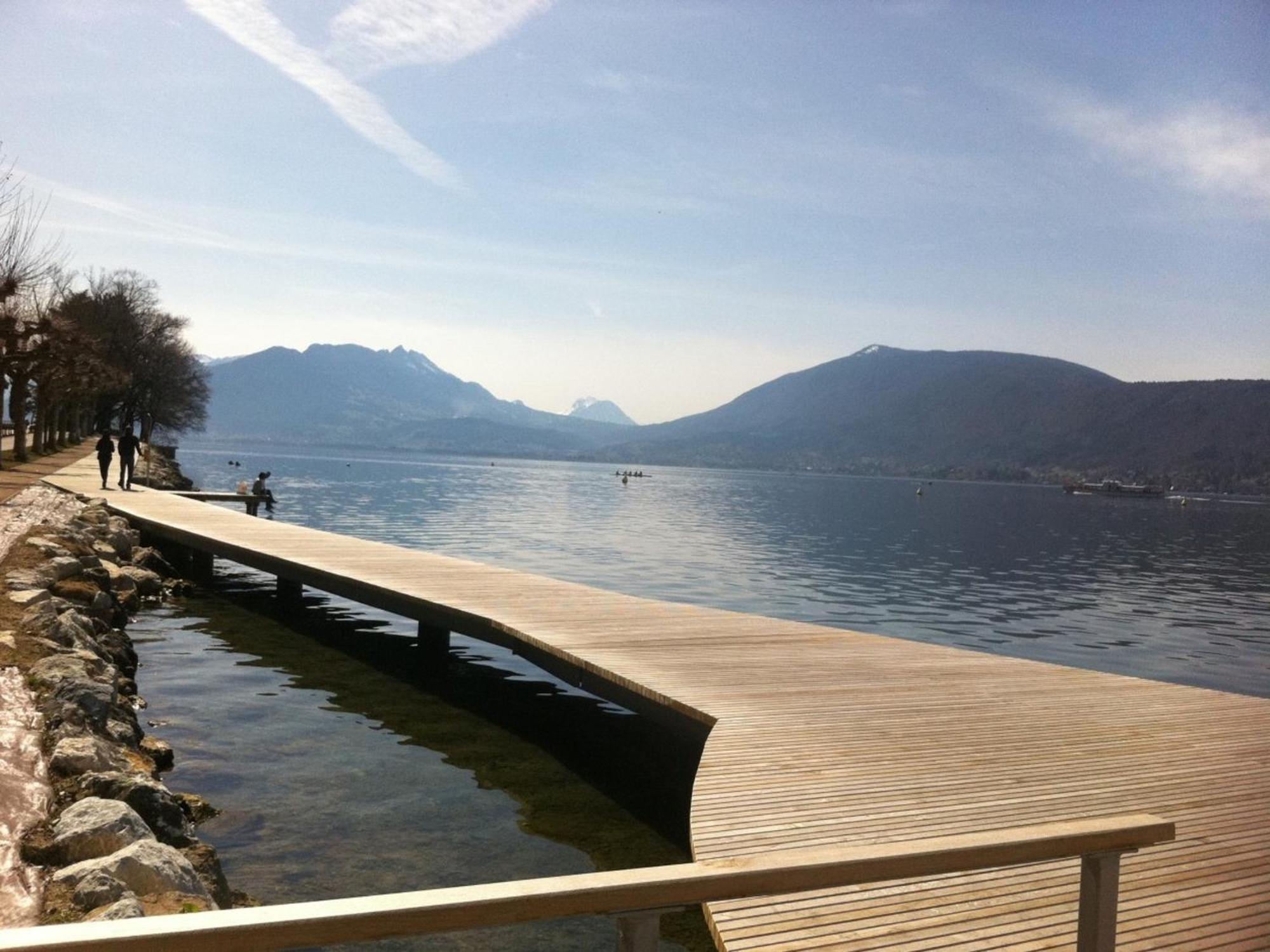 T2 Renove Proche D'annecy Avec Parking Et Animaux Admis - Fr-1-432-2 Apartment