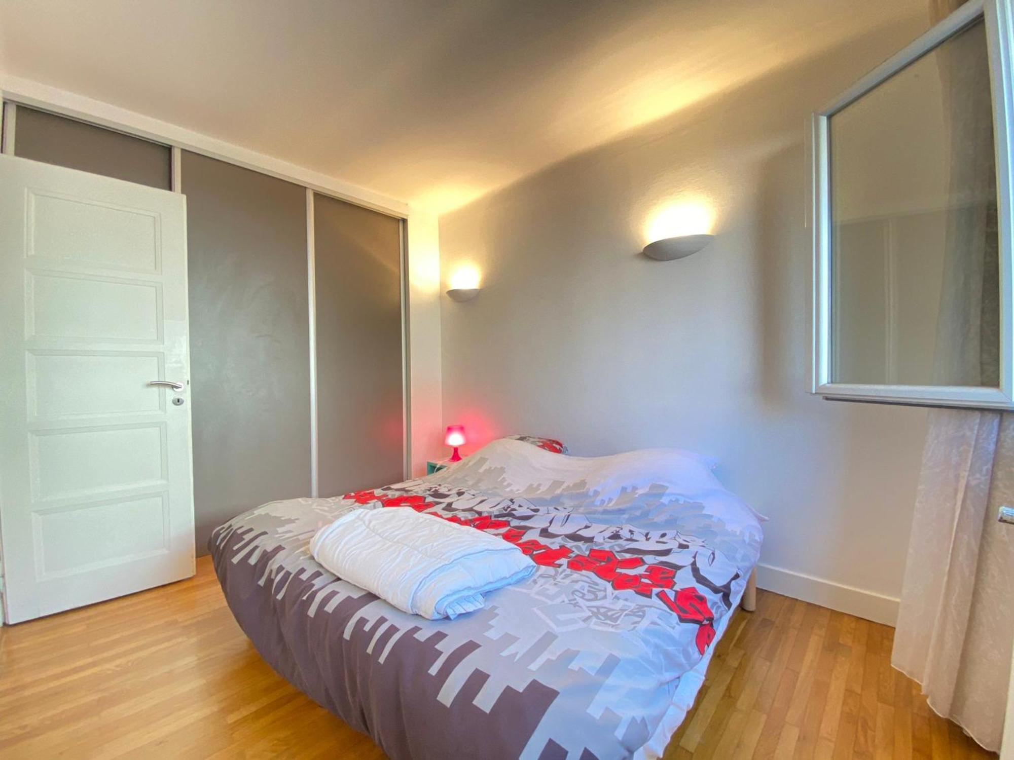 Confortable Avec Parking Et Wifi A 10mn Du Centre-ville - Fr-1-432-25