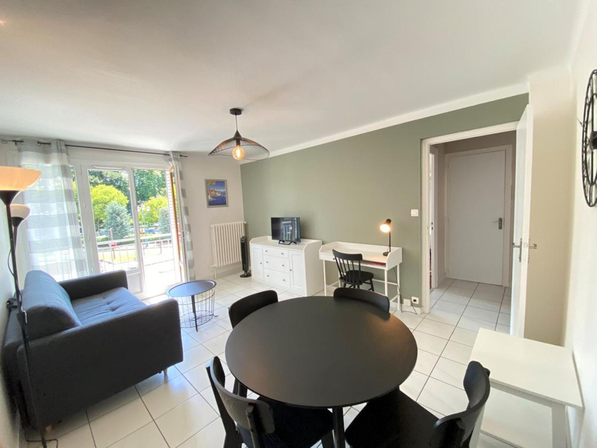 Appartement T2 Renove Proche D'annecy Avec Parking Et Animaux Admis - Fr-1-432-2